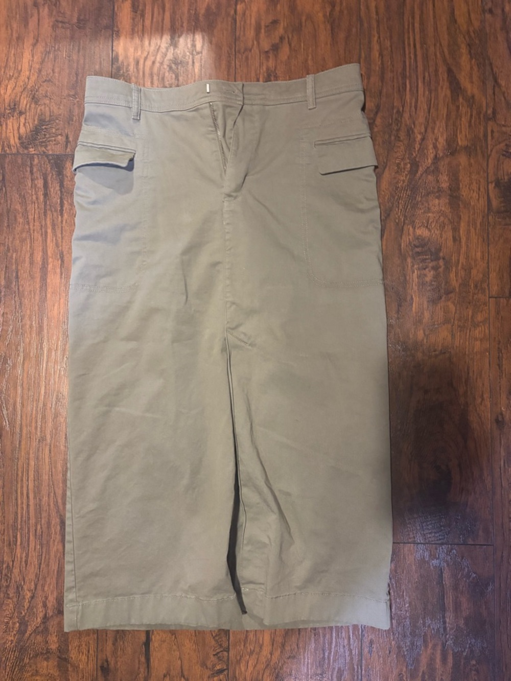GAP Women's cargo skirt